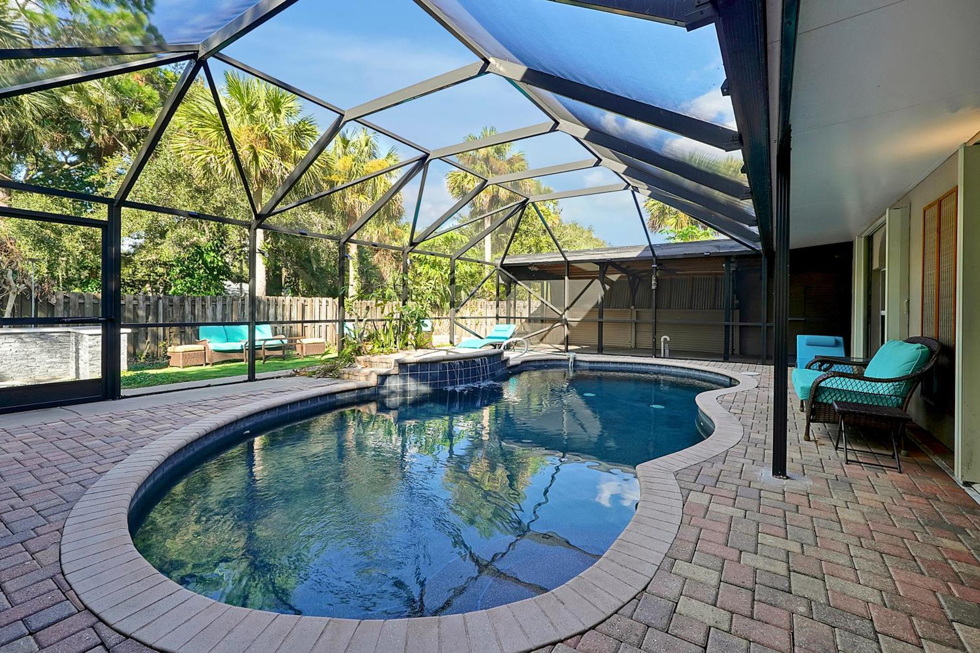 Poolside Cocoa Oasis W/ Tiki Bar! Villa Frontenac ภายนอก รูปภาพ